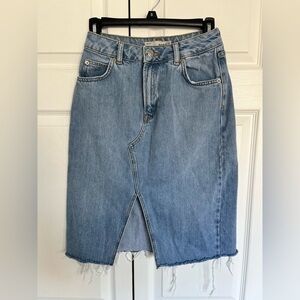 Topshop MOTO Mid Rise Cut Off Midi Jean Skirt Size US 4